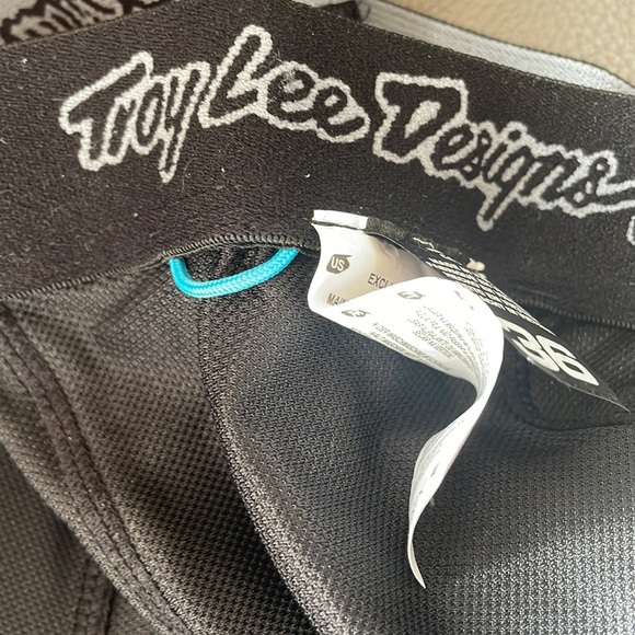 Troy Lee Cycling Shorts - Picture 11 of 11